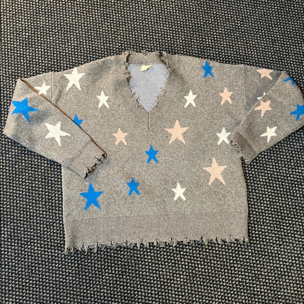 Poem & Thread Grey Distressed Pullover Swester - Picture 9 of 11